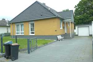 IN MECKENHEIM-MERL : EIN SCHÖNES GEPFLEGTES EINFAMILIENHAUS MIT GROSSEM GARTEN ZU VERMIETEN – Rhein-Sieg-Kreis – Vorschaubild 1