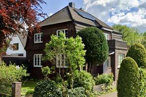 Familienfreundliches Rotklinkerhaus mit vielseitigem Raumkonzept!