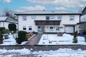 Großzügiges Familienhaus mit Garten und gemütlicher Wohnatmosphäre – Die vollständige Adresse der Immobilie erhältst du vom Anbieter., 64385 Reichelsheim (Odenwald) – Vorschaubild 1