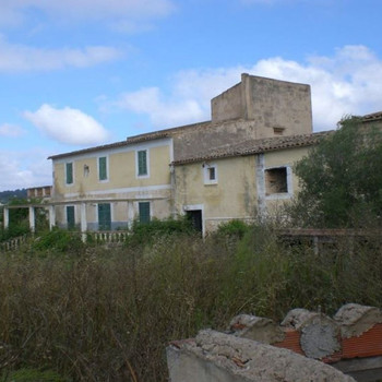 Immobilien zum Verkauf in Petra