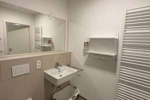 Moderne möblierte 2-Zimmer-Wohnung mit Balkon in München – Gmunder Str. 20a, 81379 Obersendling, München – Vorschaubild 8