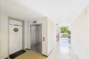 Sofort frei. Super Gelegenheit. Sehr gepflegte, mod. 2 Zimmer, Balkon, Aufzug, Stellplatz, 2 Keller – Stuttgart – Vorschaubild 6