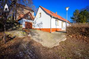 Hier landet niemand zufällig. – Kirchberg 156, 6449 Giersleben – Vorschaubild 1