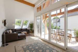 Lichtdurchflutete 3-ZimmerDachgeschosswohnung mit Süd-Balkon in ruhiger Bestlage von Harlaching – Die vollständige Adresse der Immobilie erhältst du vom Anbieter., 81545 Giesing, München – Vorschaubild 3