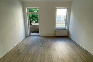 Charmante, renovierte 3-Zimmer-Wohnung mit sonnigem Balkon