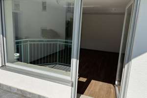 Sonnige 1-Zimmer-Wohnung in Diedorf mit Balkon und Einbauküche - perfekt für Singles oder Büro – Die vollständige Adresse der Immobilie erhältst du vom Anbieter., 86154 Diedorf – Vorschaubild 10