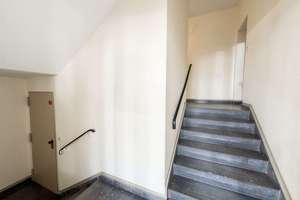 Bezugsfreie 2-Zimmer-Wohnung in Wilmersdorf, 4. OG mit Aufzug, Südwestbalkon, ruhige Straße, Keller – Die vollständige Adresse der Immobilie erhältst du vom Anbieter., 10715 Wilmersdorf, Berlin – Vorschaubild 9