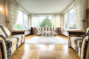 *Luxus* Stadtvilla mit großem Garten und Garage! – Hannover – Vorschaubild 6