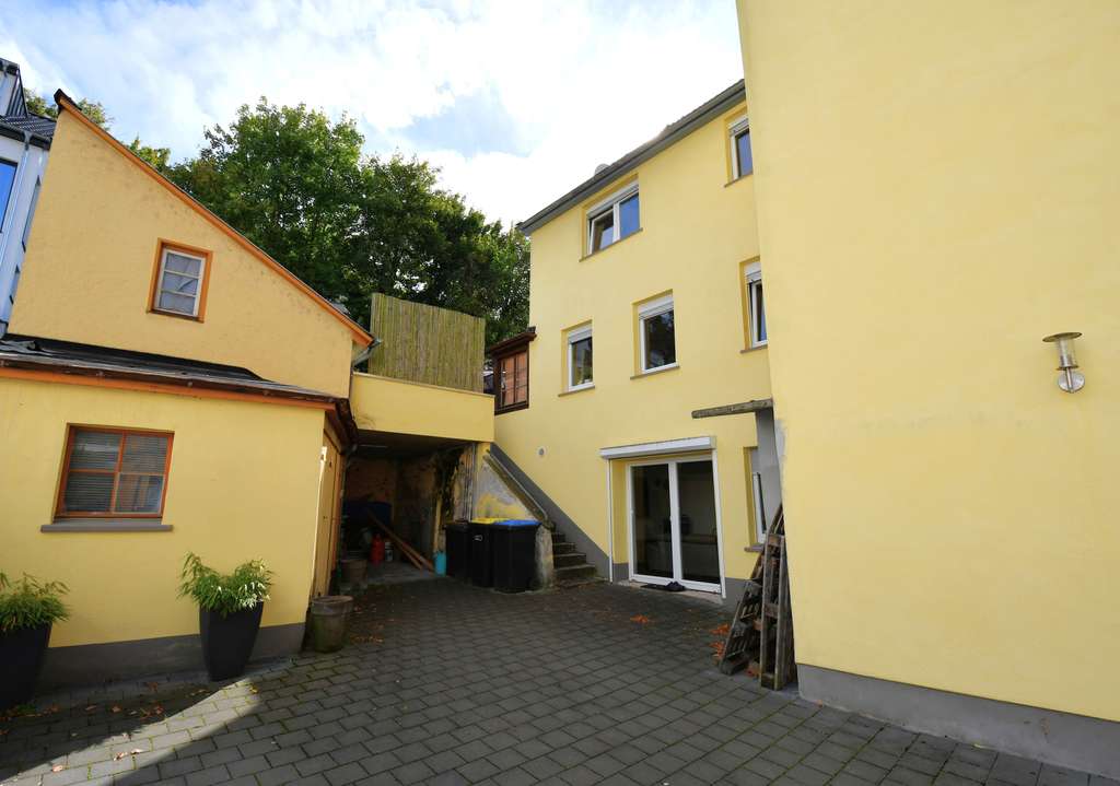 Immobilie in Vallendar - Attraktives EFH mit zusätzlichem Baupotenzial in begehrter Lage nahe der WHU - Bild 2