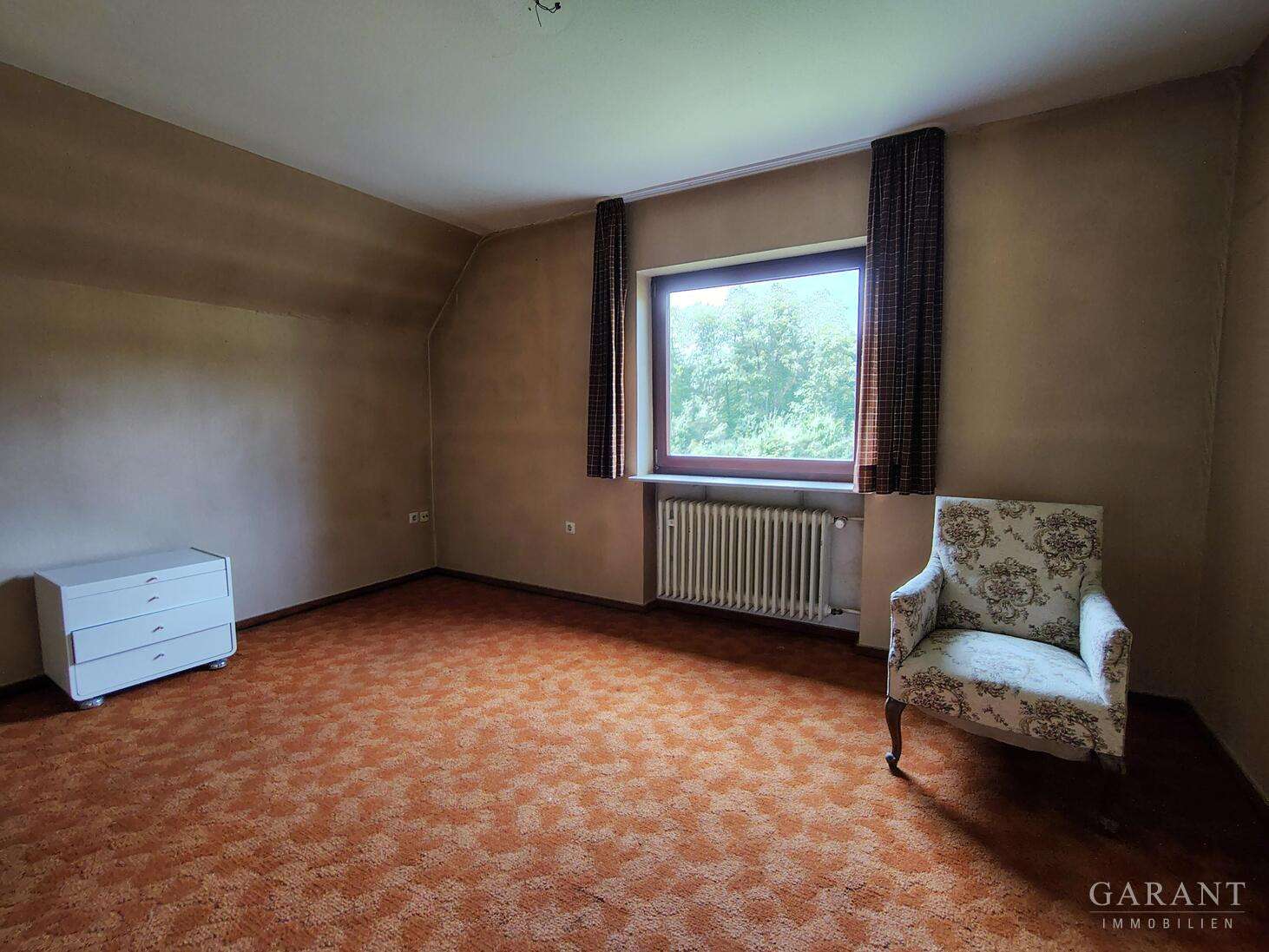 Immobilie in Simmelsdorf - Großzügiges Einfamilienhaus mit über 230 qm Wohnfläche und herrlichem Garten in Simmelsdorf - Bild 4