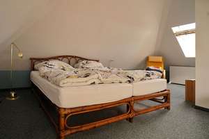 Hausgefühl statt Wohnung | 168 m² Maisonette | Kamin | Terrasse | Doppelgarage | frei 01.10. – Die vollständige Adresse der Immobilie erhältst du vom Anbieter., 90766 Unterfarrnbach, Fürth – Vorschaubild 19