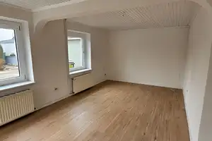 Der kleine Familientraum, 4 Zimmer, schön geschnittene Räume, pflegeleichter Garten. Tolles Objekt! – Schleswig-Flensburg (Kreis) – Vorschaubild 2