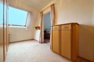 Neuer Preis...die Modernisierung kann starten.
4 Zimmer auf 131 m². Herrliches Grundstück.
Südstad – Die vollständige Adresse der Immobilie erhältst du vom Anbieter., 78050 Villingen, Villingen-Schwenningen – Vorschaubild 15