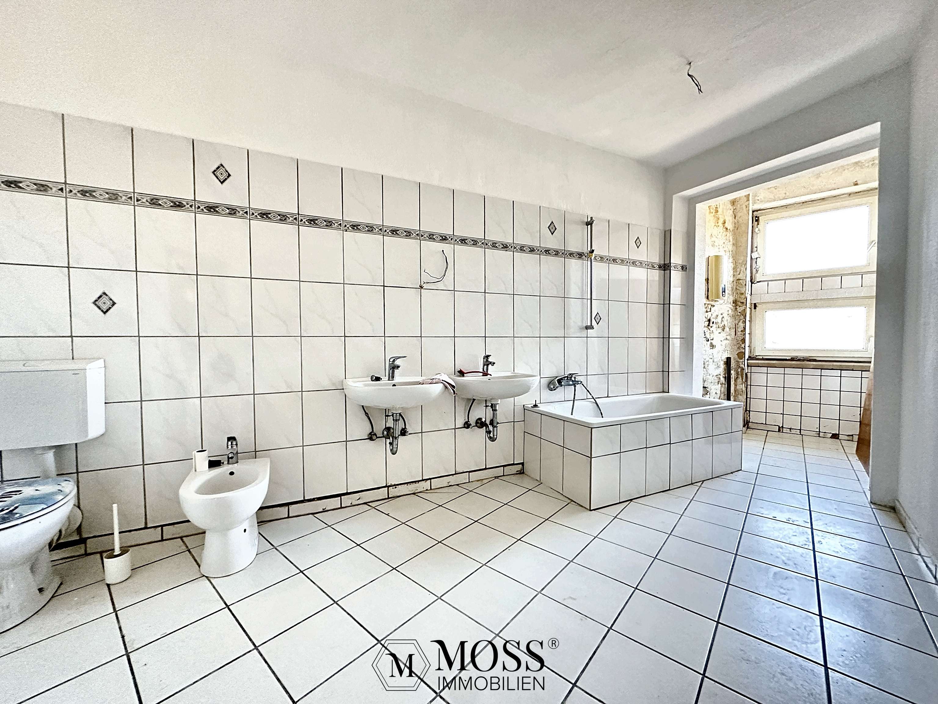 Immobilie in Butzbach - Sanierungsbedürftige 5 Zimmer Altbauwohnung in Zentrumsnähe - Bild 4