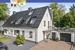 Kernsanierte Doppelhaushälfte mit Garage & Traumgarten mit Pool