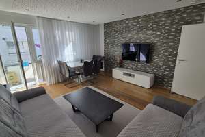 Helle 3-Zimmer Wohnung im 1. OG mit Balkon in Stuttgart-Bad Cannstatt – Die vollständige Adresse der Immobilie erhältst du vom Anbieter., 70372 Kurpark, Stuttgart – Vorschaubild 2