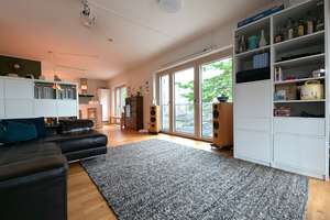 Das pure Lebensgefühl am beliebten Donauufer mit Terrasse & kleinem Garten + TG-Platz – Die vollständige Adresse der Immobilie erhältst du vom Anbieter., 89231 Neu-Ulm – Vorschaubild 7