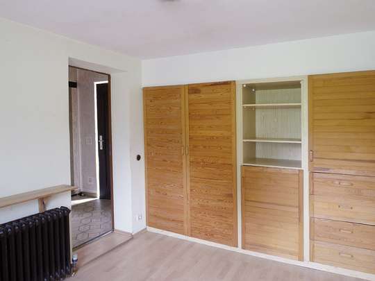 Bungalow mit Einliegerwohnung, Ausbaureserve und großem Garten in Rudow - Bild 15