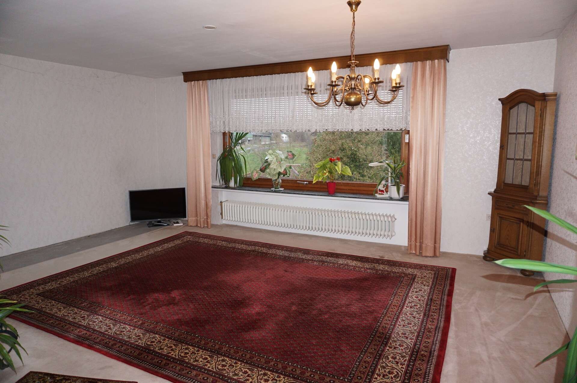 Immobilie in Guxhagen - Attraktives Zweifamilienhaus in ruhiger, naturnaher Lage. Keine Käuferprovision! - Bild 6