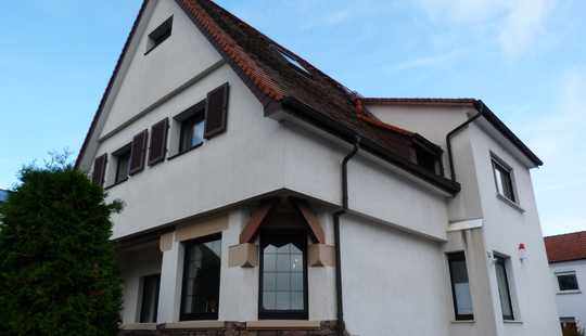 Bild von 2-Familienhaus mit Praxis in zentraler Lage von Mörfelden