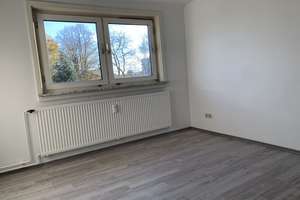 Charmante Wohnung im Dachgeschoss – ideal für Paare – Buschweidenweg 6, 38226 Lebenstedt, Salzgitter – Vorschaubild 4