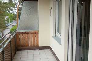 Schöne 3-Zimmer Wohnung in Erlangen, Aufseßstr. zu vermieten – Aufseßstr. 37, 91052 Erlangen – Vorschaubild 1