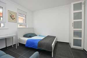 Großzügige, voll möblierte Wohnung in Stuttgart Untertürkheim (Luginsland) – Stuttgart – Vorschaubild 8