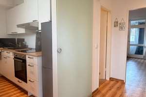 Frisch kernsanierte 2-Zimmer-Wohnung mit Wintergarten im Herzen von Ehrenfeld – Nachmieter gesucht – Peter-Bauer-Straße 1, 50823 Neuehrenfeld, Köln – Vorschaubild 3