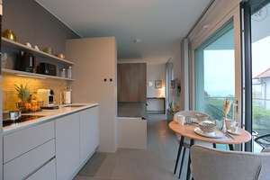 Exklusives, hochwertig möbliertes Apartment mit tollem Blick in Stuttgart West – Die vollständige Adresse der Immobilie erhältst du vom Anbieter., 70193 Kräherwald, Stuttgart – Vorschaubild 1