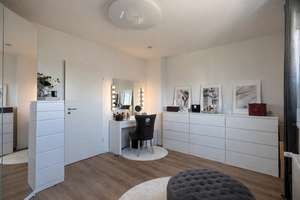 Umfangreich modernisiertes Splitlevel-Haus auf ca. 165 m2, 6 Z. Garten, Garage, Carport uvm.  – Die vollständige Adresse der Immobilie erhältst du vom Anbieter., 53913 Swisttal – Vorschaubild 22