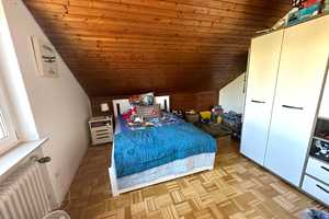 Großzügige, gepflegte Doppelhaushälfte mit 2 Balkonen und Garten in bevorzugter Lage – Esslingen (Kreis) – Vorschaubild 14