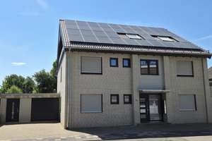 ERDGESCHOßWOHNUNG ERSTBEZUG nach Sanierung - Energieeffizienzkl. A,  Wärmepumpe in Bedburg-Kaster