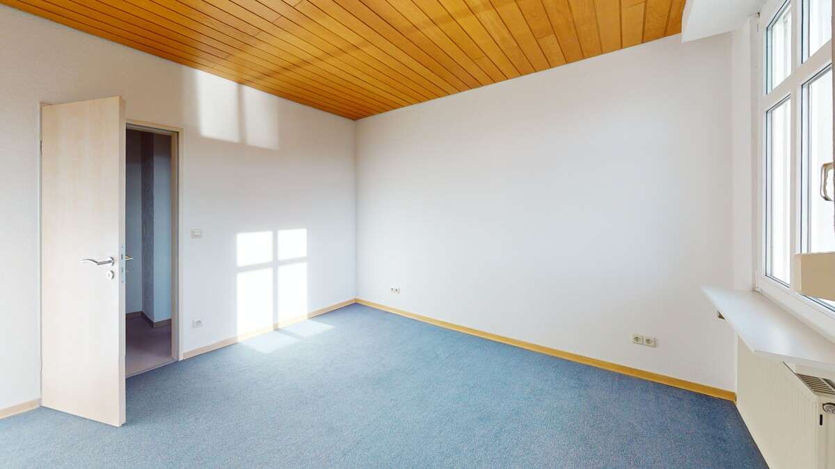 Immobilie in Balve - VR IMMO: Aus Gaststätte wird Wohnhaus – Solides Zweifamilienhaus nach kompletter Sanierung. - Bild 7