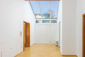 Architektonisches Highlight mit hohen Decken, Sonnenterrasse und fantastischem Neckarblick – Die vollständige Adresse der Immobilie erhältst du vom Anbieter., 69118 Schlierbach, Heidelberg – Vorschaubild 8