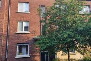 Schöne 3 Zimmer Altbauwohnung mit Balkon – Krefeld – Vorschaubild 1