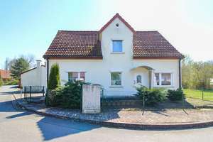 Großzügiges Haus - Großes Grundstück - viel Potential - auf der Insel Rügen
