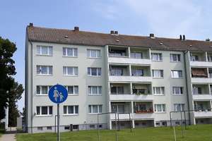 Sanierte Wohnung mit Ausblick in die Natur – Birkenweg 3, 6184 Kabelsketal – Vorschaubild 1