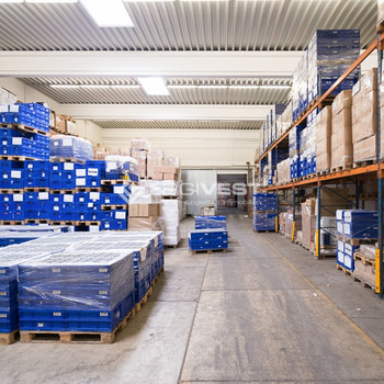 4.000 m² Produktion + Lager / Rampe / Top-Lage