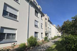 Business-Wohnen in Dresden-Zschertnitz: Möblierte 2-Zimmer-Wohnung - Balkon & Tiefgaragenstellplatz – Dora-Stock-Straße 7, 1217 Leubnitz-Neuostra, Dresden – Vorschaubild 2
