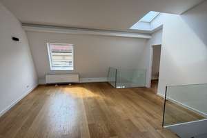 Dachgeschoss Rarität : Helle Maisonette Dachgeschosswohnung an der Theresienwiese – Die vollständige Adresse der Immobilie erhältst du vom Anbieter., 80336 St. Paul, München – Vorschaubild 7