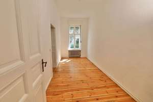 PRAKTISCHES ERDGESCHOSS - SCHÖNE HOLZDIELEN,& STUCK- IM RHEINGAUVIERTEL, NÄHE HEIDELBERGER PLATZ – Johannisberger Str. 1a dd, 14197 Wilmersdorf, Berlin – Vorschaubild 10