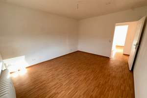 3-Raum-Wohnung mit Balkon und Parkplatz in Frankfurt am Main  – 65931 Zeilsheim, Frankfurt am Main – Vorschaubild 4