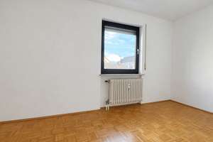 Dreizimmerwohnung in kleiner Liegenschaft in unmittelbarer Nähe zum Isenburg-Zentrum – Die vollständige Adresse der Immobilie erhältst du vom Anbieter., 63263 Neu-Isenburg – Vorschaubild 12