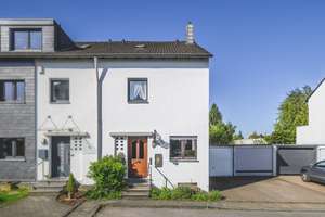 Einseitig angebautes Einfamilienhaus mit Garage in Aachen-Beverau – Die vollständige Adresse der Immobilie erhältst du vom Anbieter., 52066 Beverau, Aachen – Vorschaubild 2