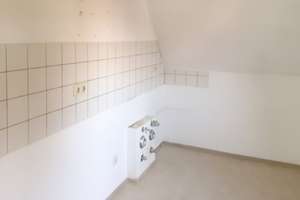 Gemütliche 2-Zimmer-Dachgeschosswohnung mit großem Wohnraum – 91126 Rednitzhembach – Vorschaubild 3