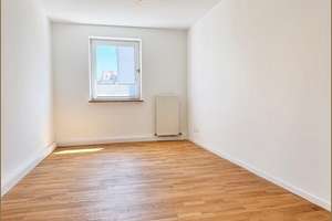 90m² pure Wohnfreude: Sanierte 4-Zimmer-Wohnung in Bestlage Bogenhausen! – Lisztstraße 27, 81677 Altbogenhausen, München – Vorschaubild 16