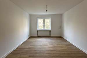 Sanierte 3 Zimmer Wohnung mit Balkon zu vermieten – Antoniusstr. 5, 40215 Friedrichstadt, Düsseldorf – Vorschaubild 2