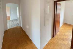 Gepflegte 4-Zimmer-Wohnung mit Einbauküche und Tiefgaragenstellplatz – Die vollständige Adresse der Immobilie erhältst du vom Anbieter., 47169 Marxloh, Duisburg – Vorschaubild 12
