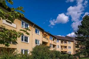 Ihr neues Zuhause: Helle Räume, hochwertiger Bodenbelag und komfortable Einbauküche – Die vollständige Adresse der Immobilie erhältst du vom Anbieter., 38442 Fallersleben, Wolfsburg – Vorschaubild 2