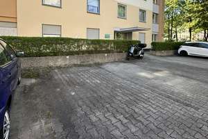 Traumhafter Alpenblick! Helle 3-Zi.-Wohnung mit Loggia & Stellplatz in Neuhausen  – Leonrodstrasse 62, 80636 Alte Kaserne, München – Vorschaubild 23